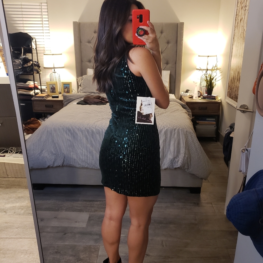 Green velvet sequin mini dress - Picture 7 of 9